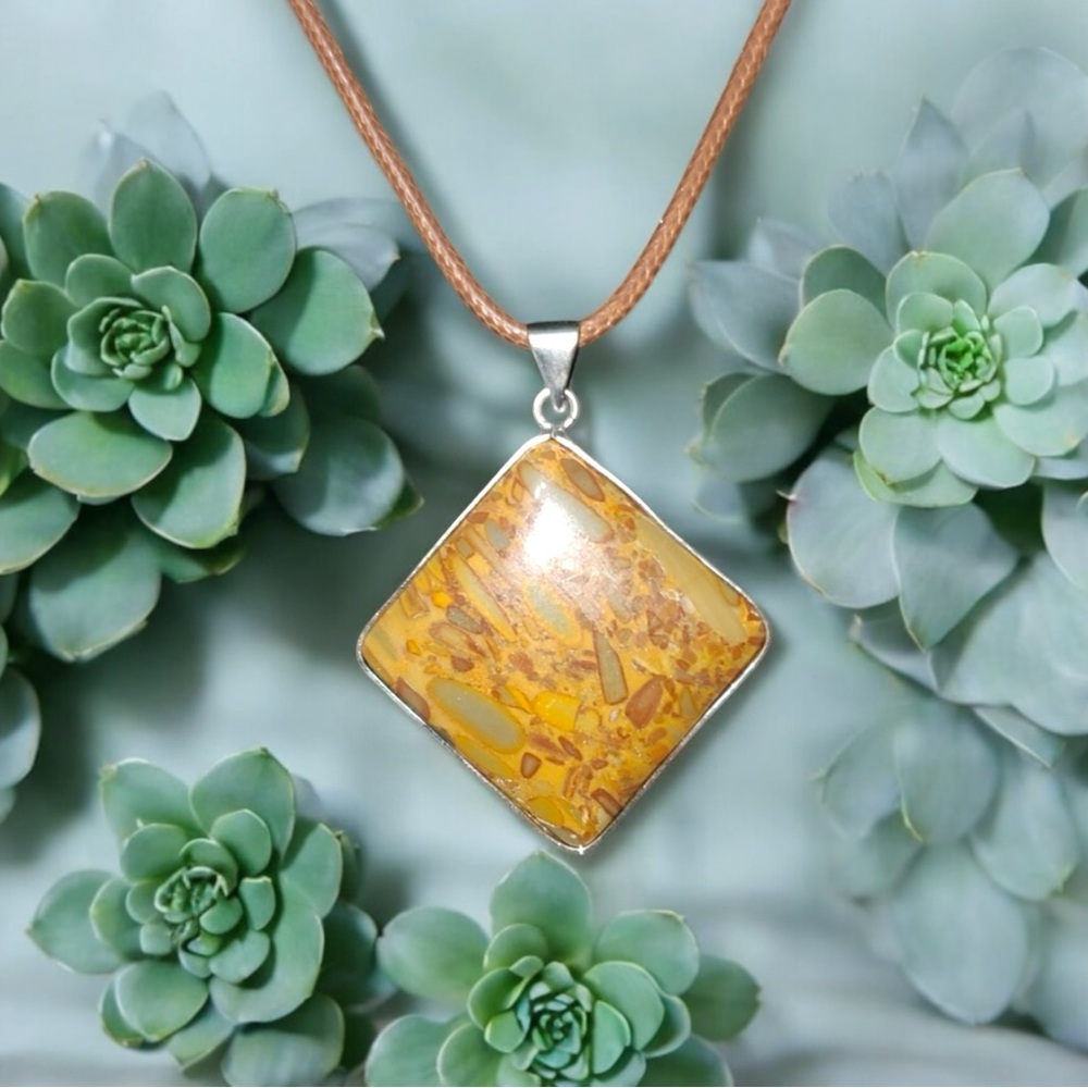 GIFT IDEA Bamboo Jasper Chunky Pendant Necklace